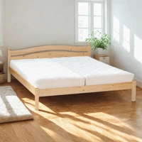 Borovi fenyő ágy ívelt, gombos fejvéggel – több méretben (90x200–180x200)