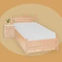 Kép 4/5 - 329G – Masszív Borovi fenyő egyszemélyes ágykeret 90x200 cm gázrugós ágyneműtartóval +ÁGYRÁCS – Íves, gombos, fílungos – +430-as éjjeliszekrény